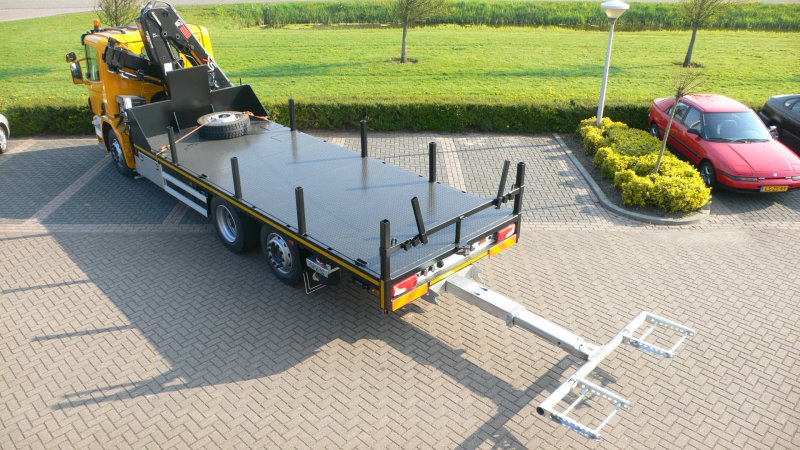 Nieuwe Ligthart opbouw voor auto demontage bedrijven.........