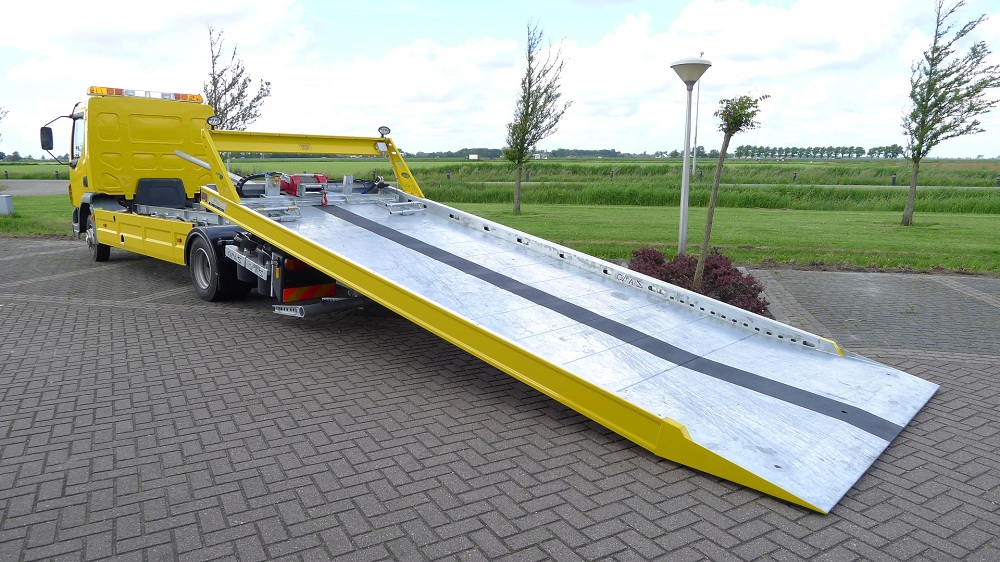 nieuw schuifplateau gereed voor gebruik..............