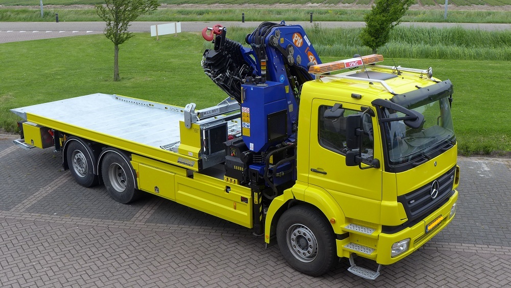 Nieuw bergingsvoertuig..........