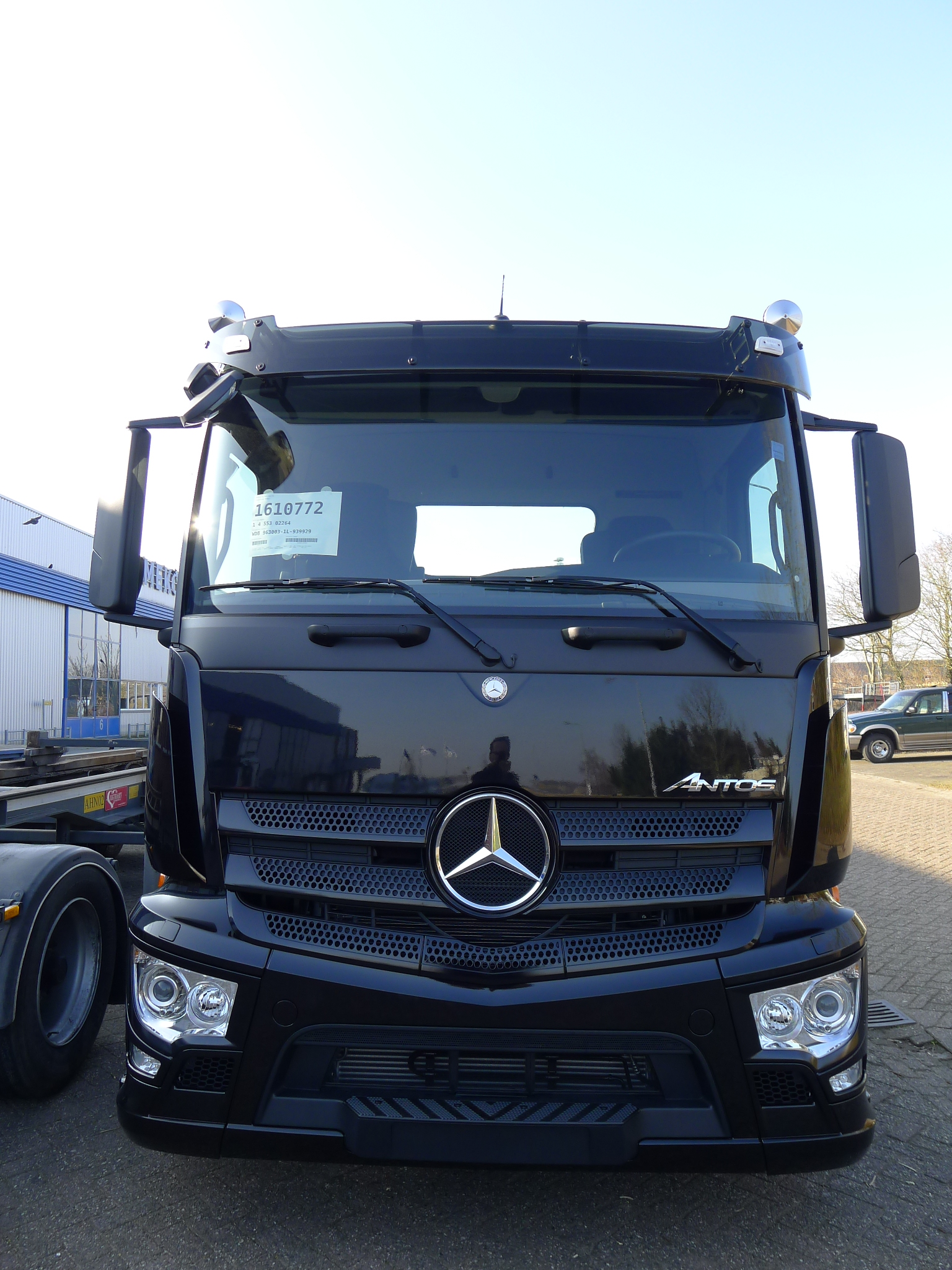 Nieuwe mercedes antos...........