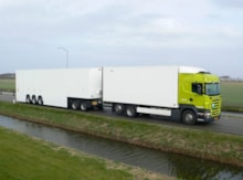 Dubbeldeks trailers
